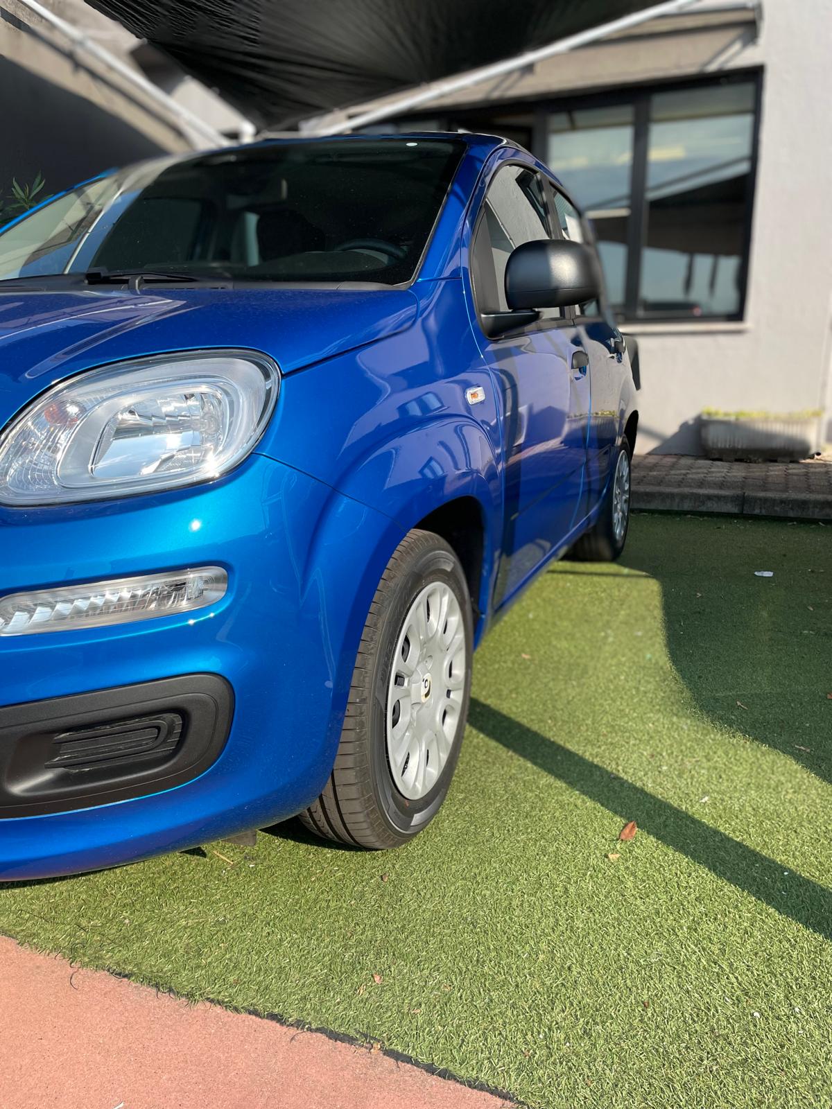 
								Fiat Panda full									