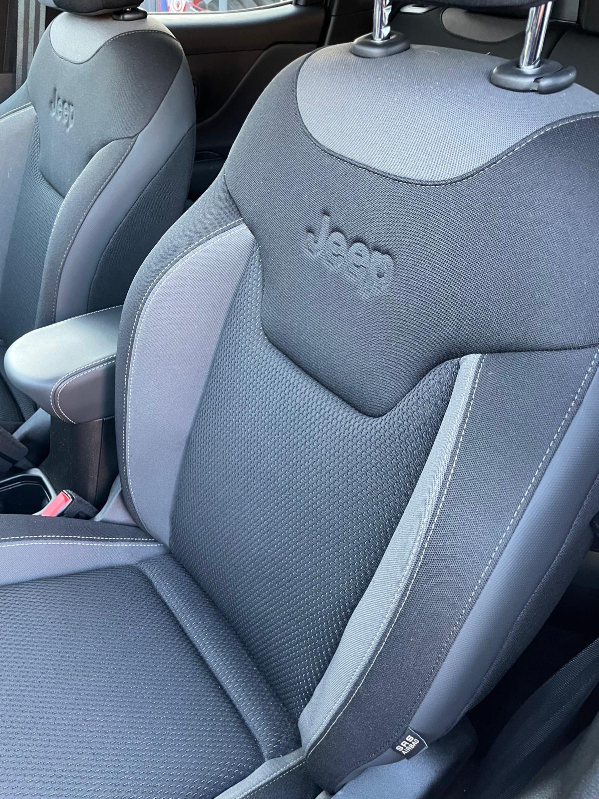 
								Jeep Renegade full									