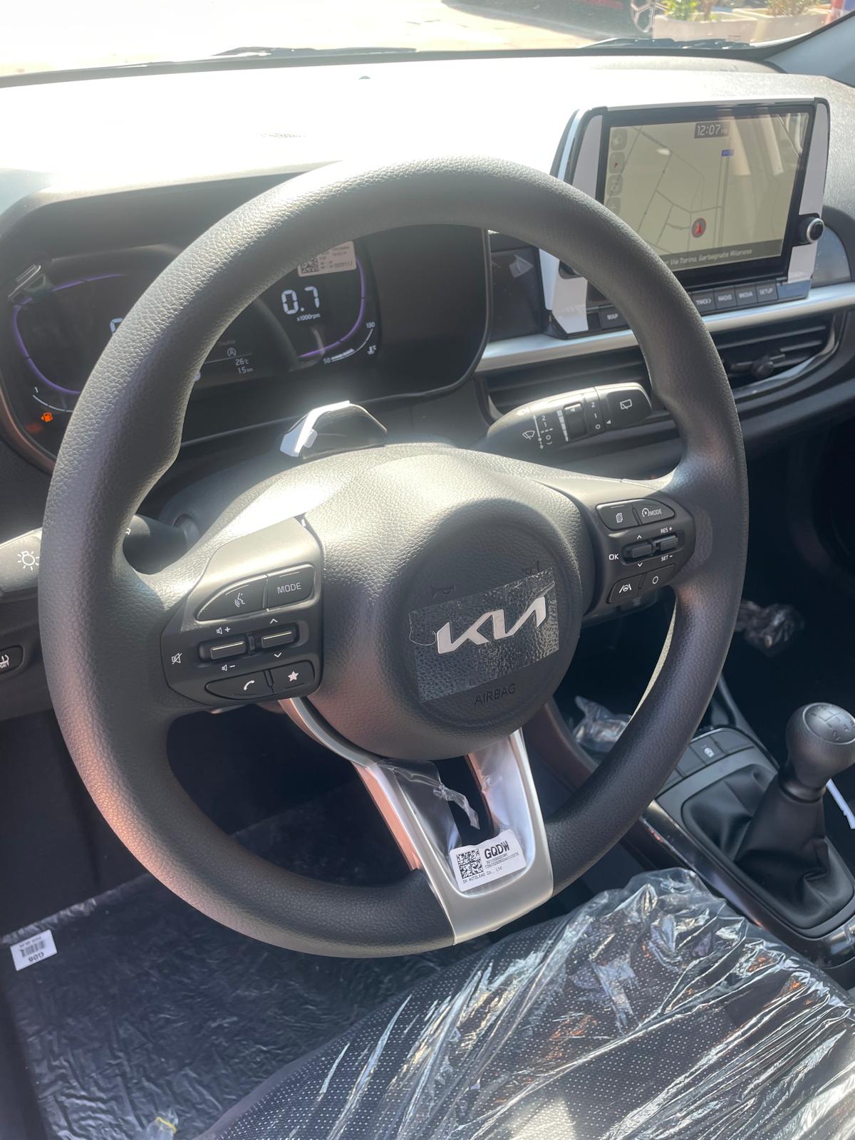 
								Kia Picanto full									